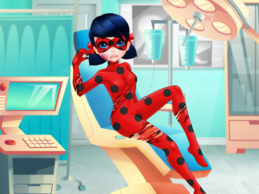 Dotted-Girl Ambulance For Superhero online Girls game