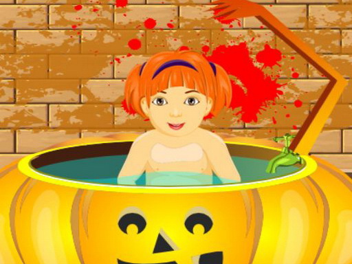 Little Baby Halloween Bathing online game