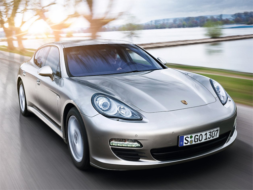 Porsche Panamera Puzzle online game